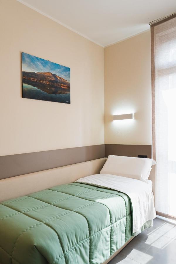 Parini Hotel Bosisio Parini Zewnętrze zdjęcie