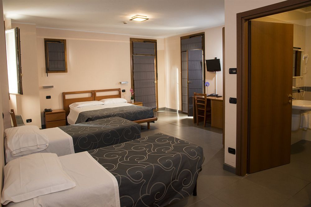 Parini Hotel Bosisio Parini Zewnętrze zdjęcie
